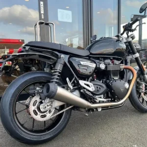 2024 Triumph Speed Twin 1200cc with just 252 miles - Image 3