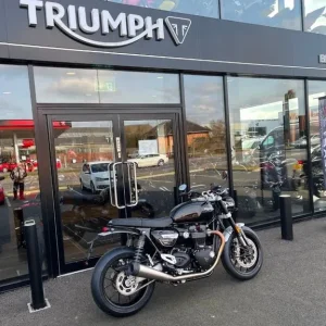 2024 Triumph Speed Twin 1200cc with just 252 miles - Image 4