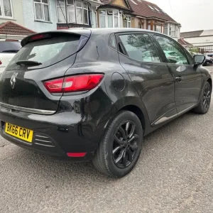 2016 Renault Clio 1.2 16V Dynamique Nav HATCHBACK - Image 2