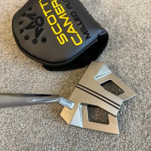 Scotty Cameron Phantom 33” Putter MINT