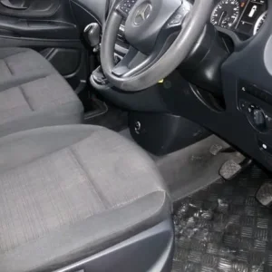 2015 Mercedes-Benz Vito 109CDI Panel Van Diesel Manual - Image 3