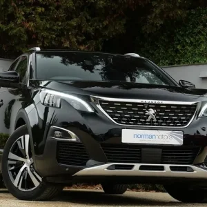 2025 Peugeot 3008 1.6 Hybrid GT Line e-EAT with Panoramic Roof and 36-Color Camera - Image 5
