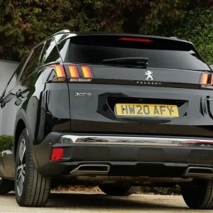 2025 Peugeot 3008 1.6 Hybrid GT Line e-EAT with Panoramic Roof and 36-Color Camera - Image 6