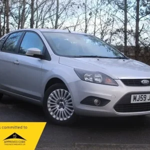 2009 Ford Focus Titanium Hatchback Petrol Manual - Image 2