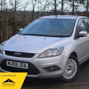 2009 Ford Focus Titanium Hatchback Petrol Manual - Image 3