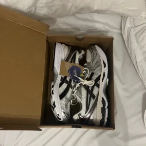 ASICS Gel-Kayano 14 Cream Black size 11UK