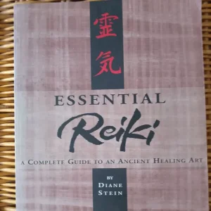 Diane Stein's Essential Reiki. Softback
