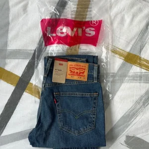 Levi’s 511 Slim Fit Jeans – W30 L32 – Mid Blue, Never Worn