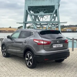 2015 Nissan Qashqai 1.2 DIG-T N-TEC 5-door Hatchback - Image 8