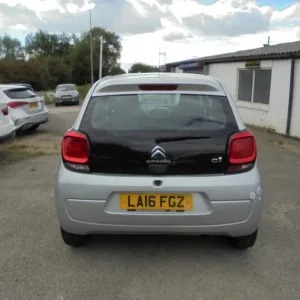 2016 Citroen C1 1.2 PureTech Feel 5-door Hatchback - Image 7