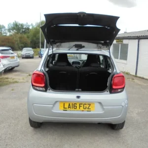 2016 Citroen C1 1.2 PureTech Feel 5-door Hatchback - Image 8