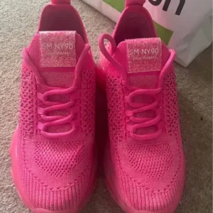 Girl sneakers - Image 2