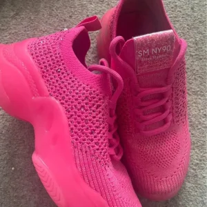Girl sneakers