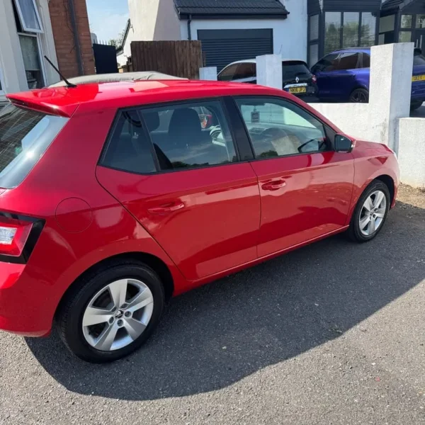 Skoda Fabia 1.8L Hatchback 2018 Manual 5 Doors