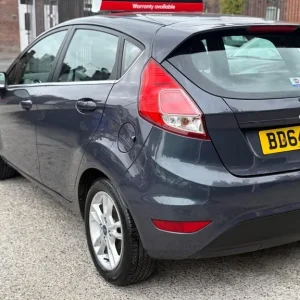 2014 Ford Fiesta 1.25 Zetec Euro 5 5-door hatchback petrol manual - Image 4