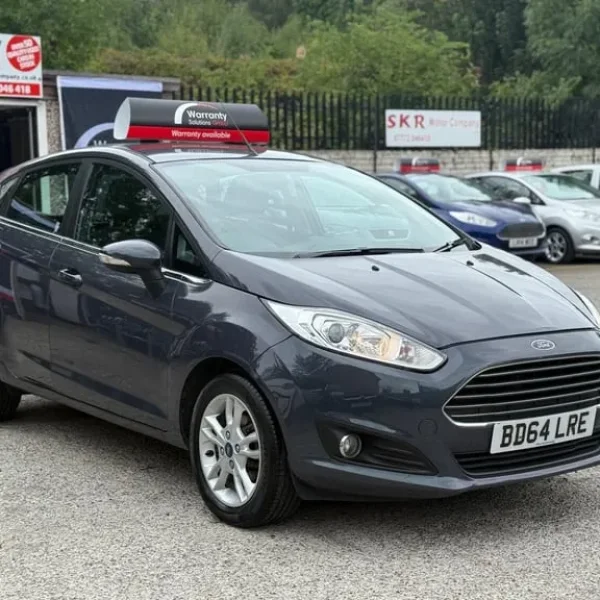 2014 Ford Fiesta 1.25 Zetec Euro 5 5-door hatchback petrol manual