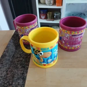 Three Dubai Camel plastic mugs