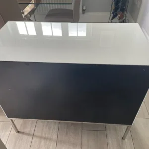 Bedroom chest of draws - Image 4