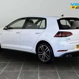 2017 Volkswagen Golf 1.4 TSI GTE 5-door Hatchback - Image 8