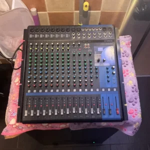 YAMAHA MG16XU 16-CHANNEL USB MIXING DESK WITH FX - Image 7