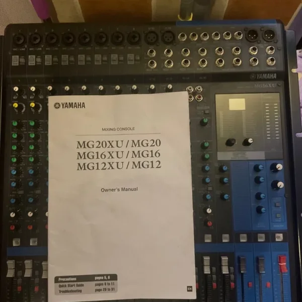 YAMAHA MG16XU 16-CHANNEL USB MIXING DESK WITH FX