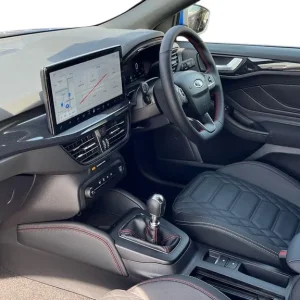2024 Ford Focus 1.0 EcoBoost Hybrid ST-Line X 5-door manual - Image 7
