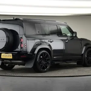 2024 Land Rover Defender 110 3.0 D300 MHEV X-Dynamic HSE Auto 4WD Euro 6 (s/s) 5dr Estate Diesel - Image 7