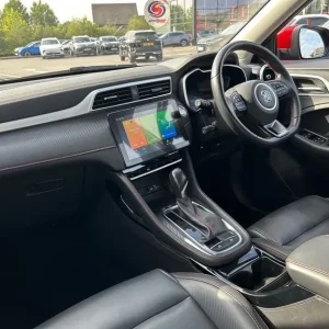 2022 MG ZS 1.0 T-GDI Exclusive SUV – Red, 5-door, Auto, 25k miles - Image 2
