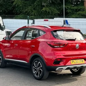 2022 MG ZS 1.0 T-GDI Exclusive SUV – Red, 5-door, Auto, 25k miles - Image 3