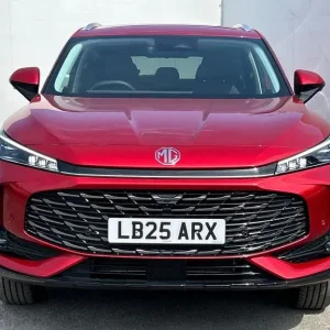 2025 MG HS 1.5 T-GDI Trophy DCT SUV - Image 4