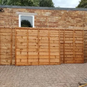 Waneylap Fence Panels 6' x 5' with Capping, Two - Image 4
