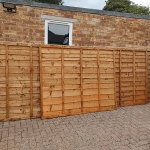 Waneylap Fence Panels 6' x 5' with Capping, Two - Image 7