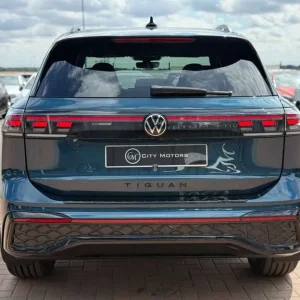 2025 Volkswagen Tiguan 2.0 TDI R-Line 5dr SUV - Image 7