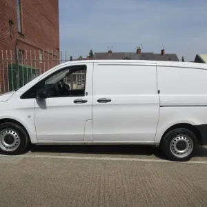 2020 Mercedes-Benz Vito 2.1 140ps Pure Diesel Van with Aircon and Sat Nav - Image 3