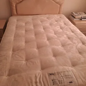 Double bed with mattress - Image 2