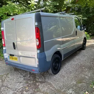 Vauxhall Vivaro 2.0cdti day van 103k miles - Image 4