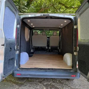 Vauxhall Vivaro 2.0cdti day van 103k miles - Image 5