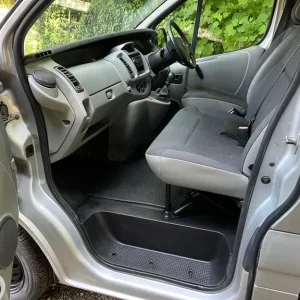 Vauxhall Vivaro 2.0cdti day van 103k miles - Image 6