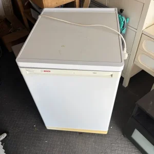 Bosch undercounter fridge L