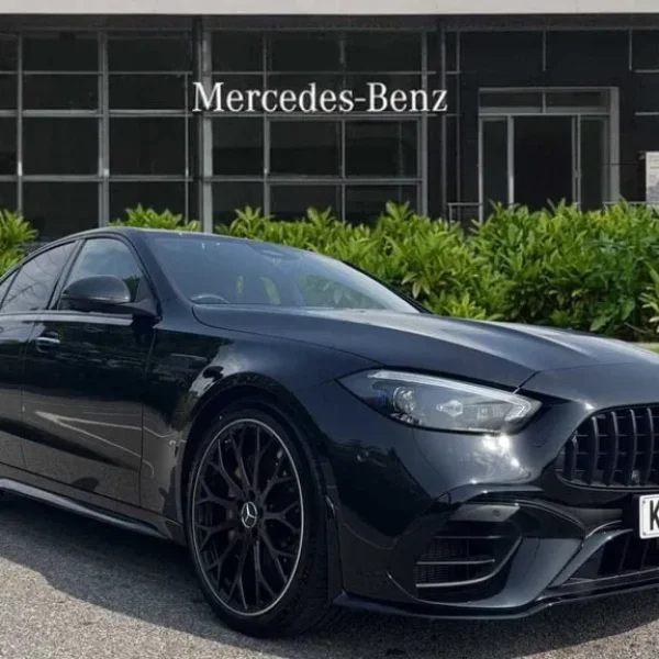 2025 Mercedes-Benz C63 S e 4Matic+ Carbon Edition 4-door Saloon