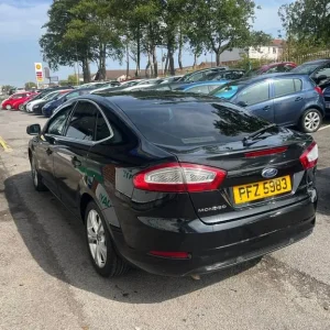 2013 Ford Mondeo 2.0 TDCi 163 Titanium X Business Edition 5-door Hatchback - Image 3