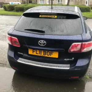 2011 Toyota Avensis Estate Manual 5-door - Image 4