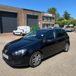 2009 Volkswagen Golf TSi 1.4L Hatchback - Image 2