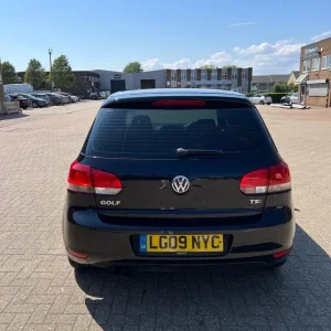 2009 Volkswagen Golf TSi 1.4L Hatchback - Image 4
