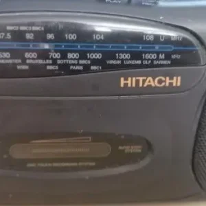 HITACHI RADIO AND CASSETTE PLAYER - Image 3
