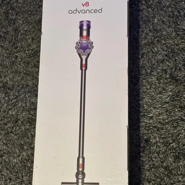 Dyson V8 Vacuum Cleaner