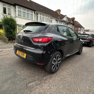 2019 Renault Clio 0.9 TCE 90 Play 5-door Hatchback - Image 2