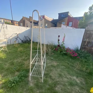 Clothes rail with two shelves - metal white - slim and cute - Image 3