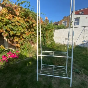 Clothes rail with two shelves - metal white - slim and cute