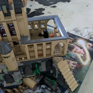 Lego Harry Potter Great Hall - Image 7